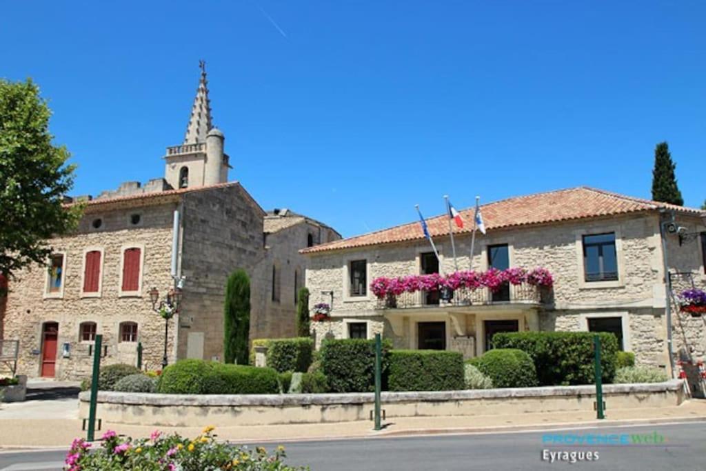 Charmant Appartement 3 Chambres Et Terrasse Eyragues 외부 사진
