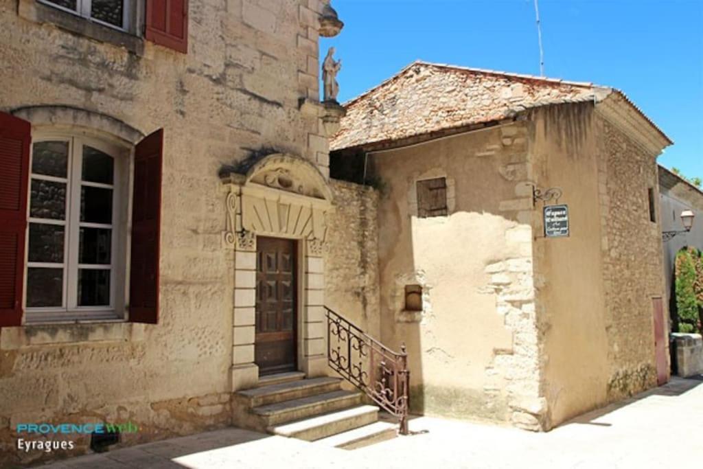 Charmant Appartement 3 Chambres Et Terrasse Eyragues 외부 사진