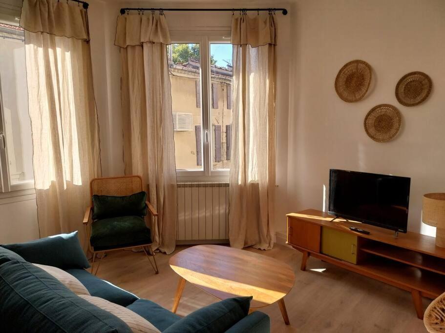 Charmant Appartement 3 Chambres Et Terrasse Eyragues 외부 사진