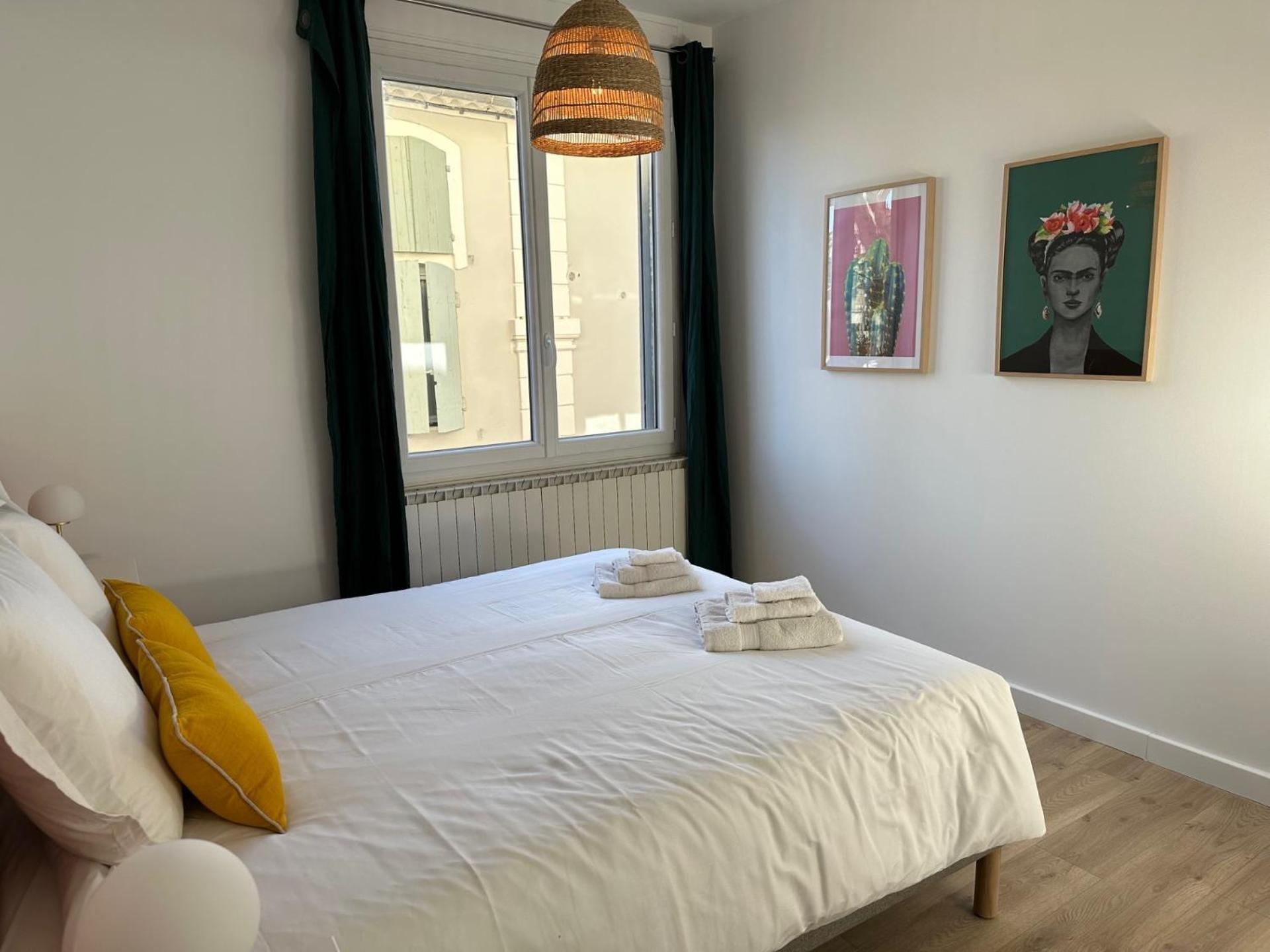 Charmant Appartement 3 Chambres Et Terrasse Eyragues 외부 사진